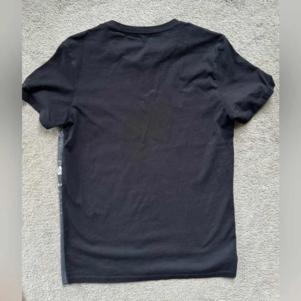 Guess Los Angeles California graphic t-shirt size Medium‎ - Picture 2 of 6